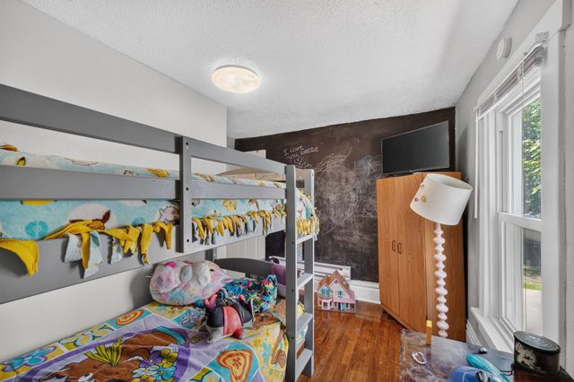1617 E Walnut Street, Des Moines, IA 50316