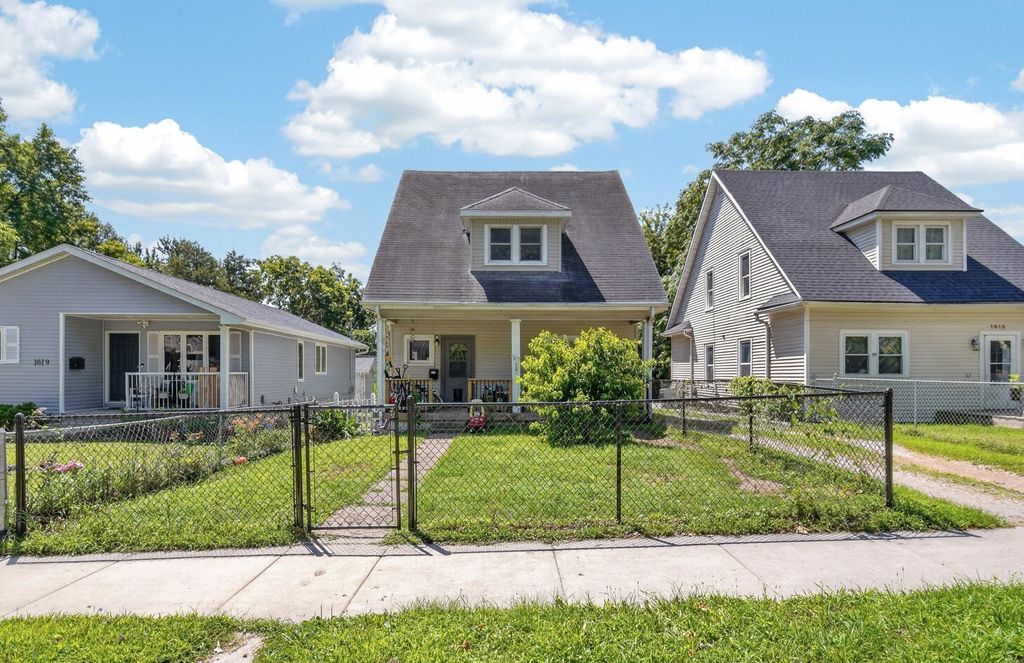 1617 E Walnut Street, Des Moines, IA 50316
