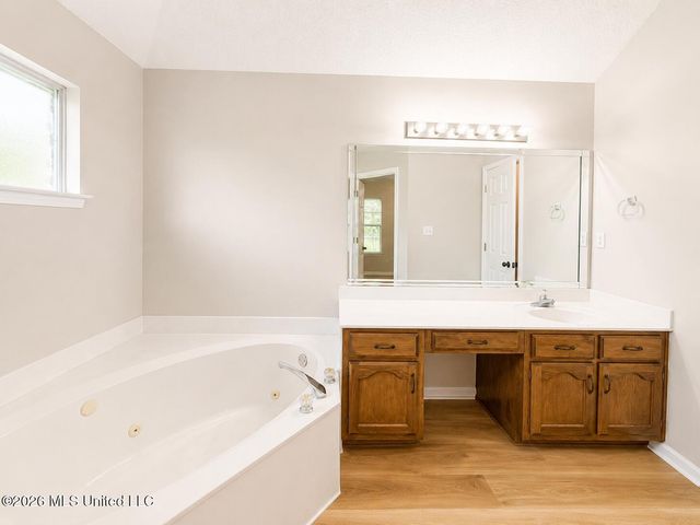 9015 Ontario Drive, Olive Branch, MS 38654