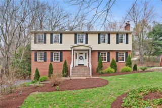 508 Monticello Dr, Delmont, PA 15626