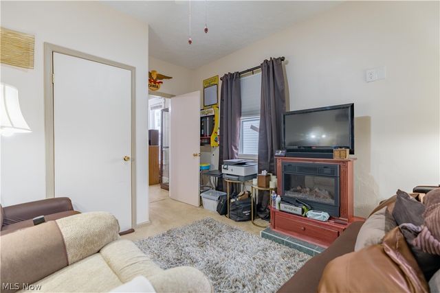 105 Westwood Avenue, Akron, OH 44302