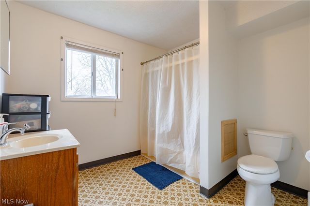 105 Westwood Avenue, Akron, OH 44302