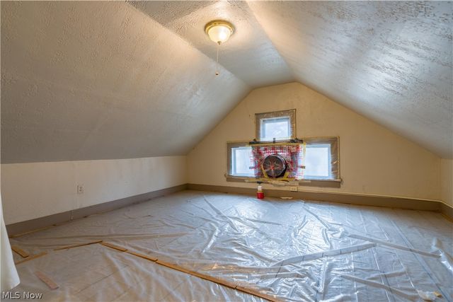 105 Westwood Avenue, Akron, OH 44302