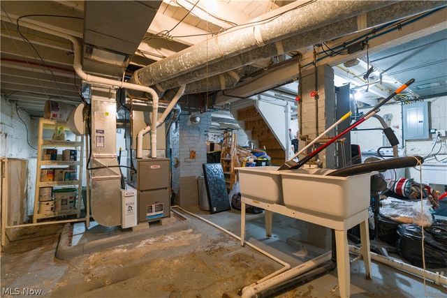 105 Westwood Avenue, Akron, OH 44302