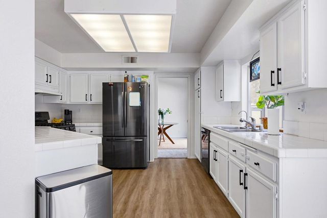39082 Via Las Quintas, Murrieta, CA 92562