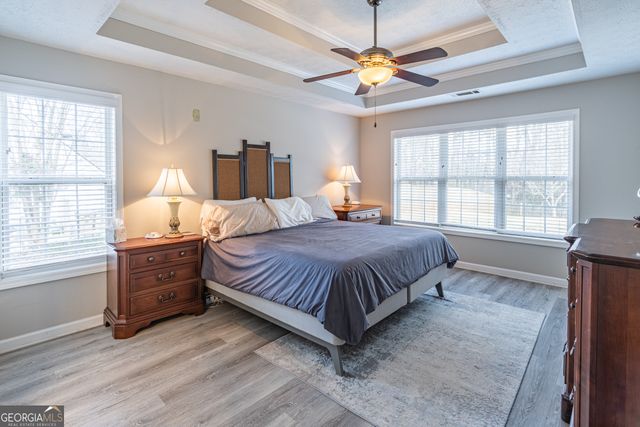 6348 Wilmington Way, Flowery Branch, GA 30542