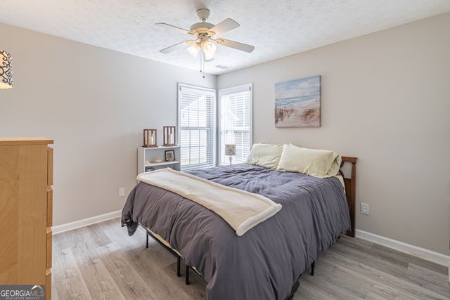 6348 Wilmington Way, Flowery Branch, GA 30542