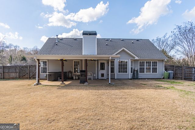 6348 Wilmington Way, Flowery Branch, GA 30542