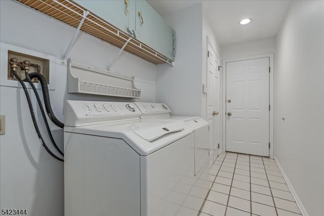 126 Worcester Dr, Wayne Twp., NJ 07470