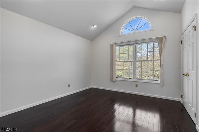 126 Worcester Dr, Wayne Twp., NJ 07470