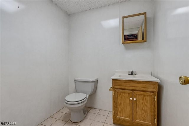 126 Worcester Dr, Wayne Twp., NJ 07470