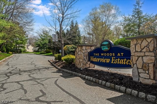 126 Worcester Dr, Wayne Twp., NJ 07470