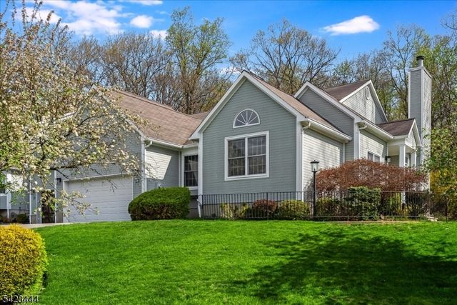 126 Worcester Dr, Wayne Twp., NJ 07470