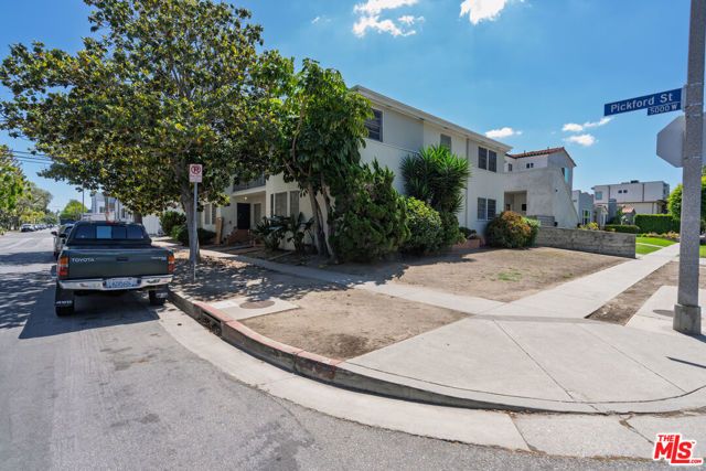 5076 Pickford Street, Los Angeles, CA 90019