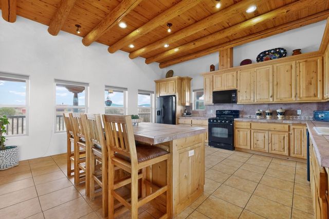 18 Calle Capulin, Santa Fe, NM 87507