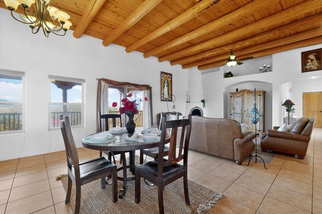 18 Calle Capulin, Santa Fe, NM 87507