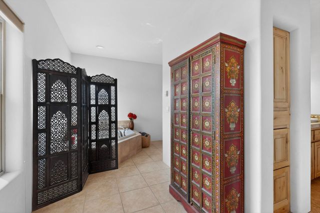 18 Calle Capulin, Santa Fe, NM 87507