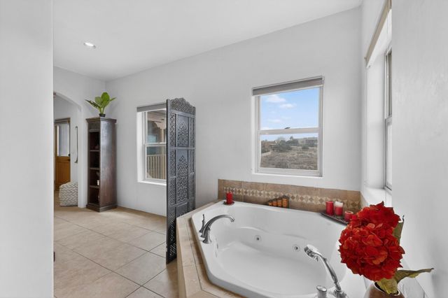 18 Calle Capulin, Santa Fe, NM 87507