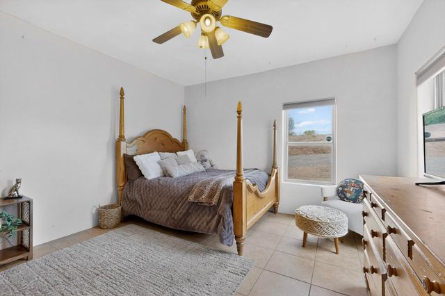 18 Calle Capulin, Santa Fe, NM 87507