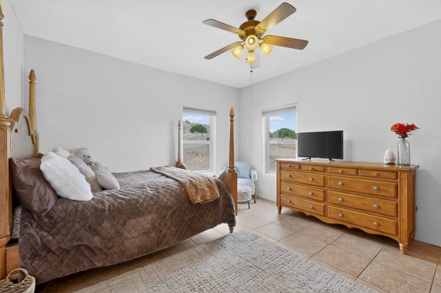 18 Calle Capulin, Santa Fe, NM 87507