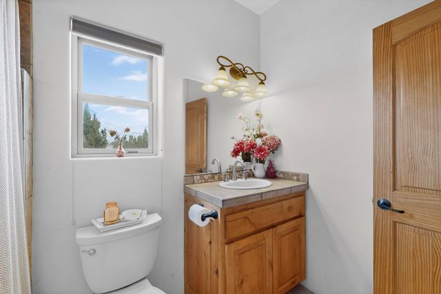 18 Calle Capulin, Santa Fe, NM 87507