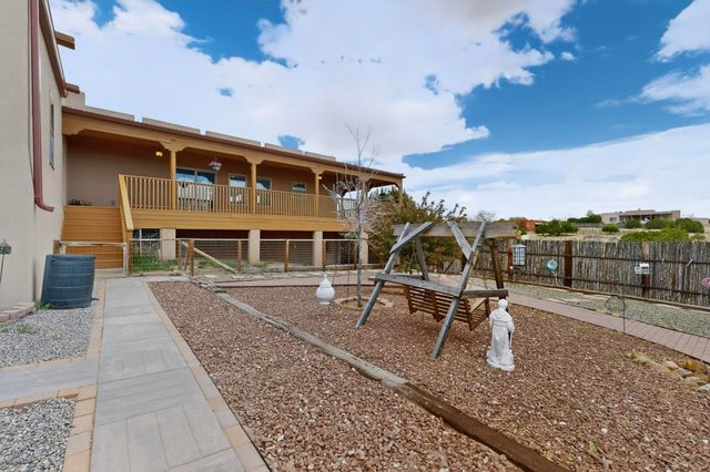 18 Calle Capulin, Santa Fe, NM 87507