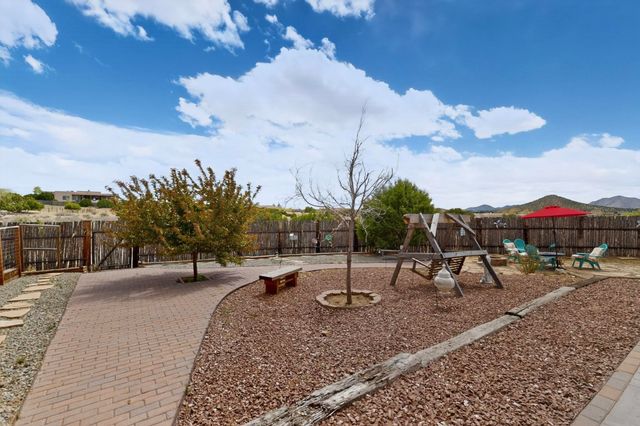 18 Calle Capulin, Santa Fe, NM 87507