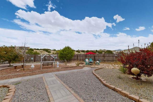 18 Calle Capulin, Santa Fe, NM 87507