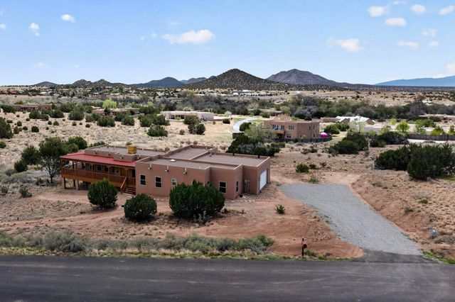 18 Calle Capulin, Santa Fe, NM 87507