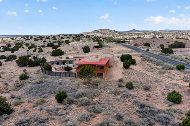 18 Calle Capulin, Santa Fe, NM 87507