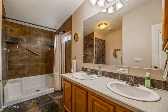 6635 AVANTI Way, Show Low, AZ 85901