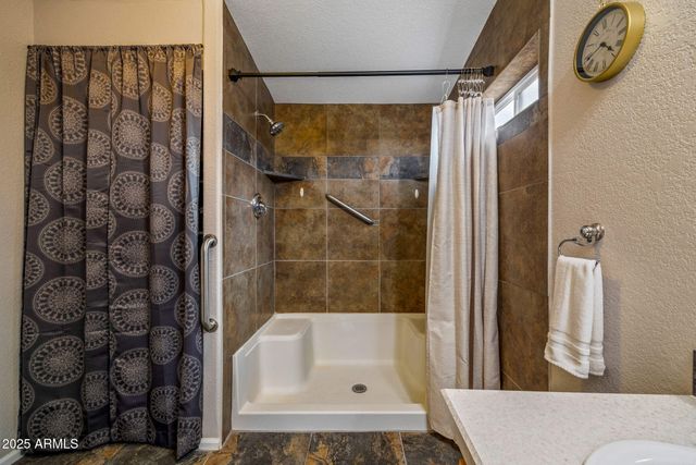 6635 AVANTI Way, Show Low, AZ 85901