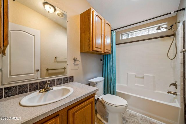 6635 AVANTI Way, Show Low, AZ 85901