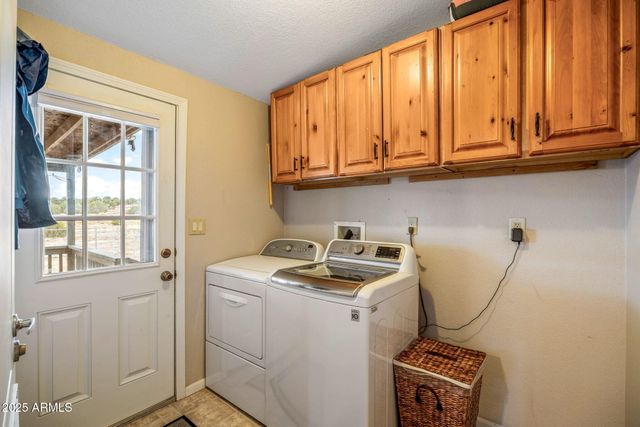 6635 AVANTI Way, Show Low, AZ 85901