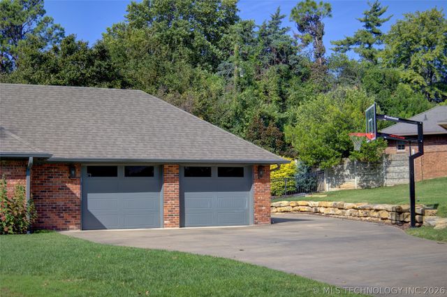 4728 S Lewis Court, Tulsa, OK 74105