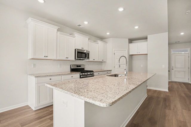 722 Isle Verde Dr, Myrtle Beach, SC 29579