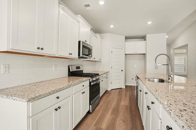 722 Isle Verde Dr, Myrtle Beach, SC 29579