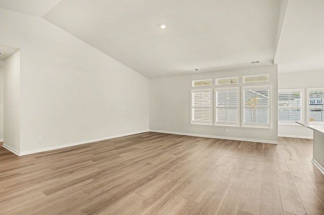 722 Isle Verde Dr, Myrtle Beach, SC 29579