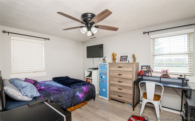 22 Maple Street, Sellersburg, IN 47172