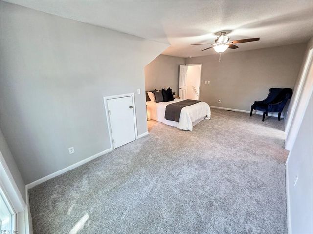 3 Mountain Ashe PL, Hampton, VA 23666