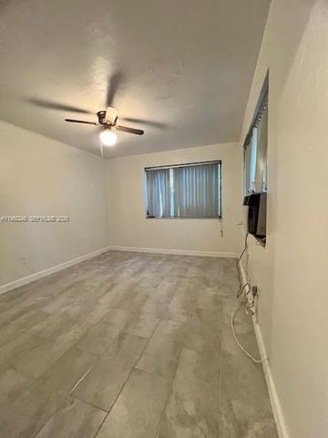 13797 Highland Dr 4, North Miami Beach, FL 33181