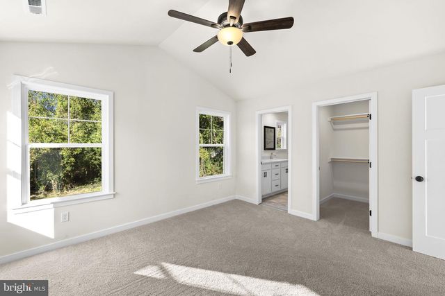 715 LAKEVIEW DR, Colonial Beach, VA 22443