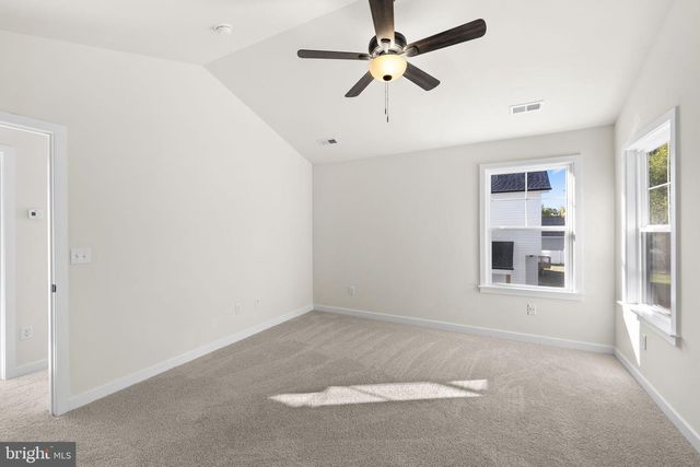 715 LAKEVIEW DR, Colonial Beach, VA 22443