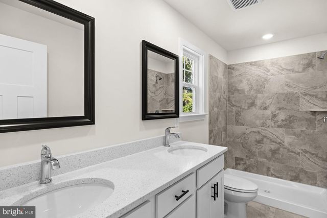 715 LAKEVIEW DR, Colonial Beach, VA 22443