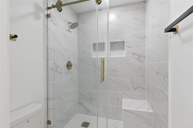 6037 S Acres Drive, Houston, TX 77048