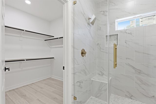 6037 S Acres Drive, Houston, TX 77048