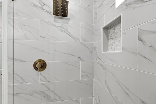 6037 S Acres Drive, Houston, TX 77048