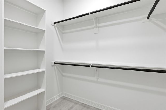 6037 S Acres Drive, Houston, TX 77048