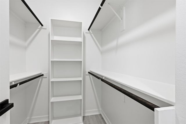 6037 S Acres Drive, Houston, TX 77048