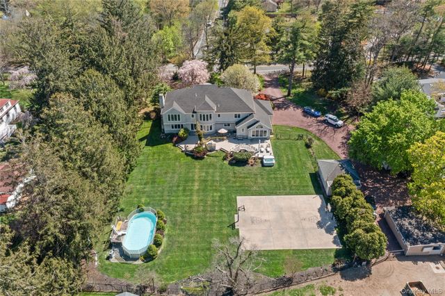 379 Smith Road, Ronkonkoma, NY 11779